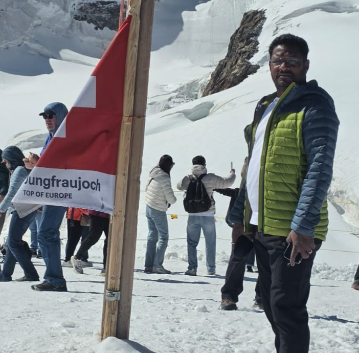 स्विट्ज़रलैंड की खूबसूरत वादियों में सुमार Jungfraujoch – Top of Europe के भ्रमण करते विधायक दशरथ गागराई | Prabhat Khabar Network