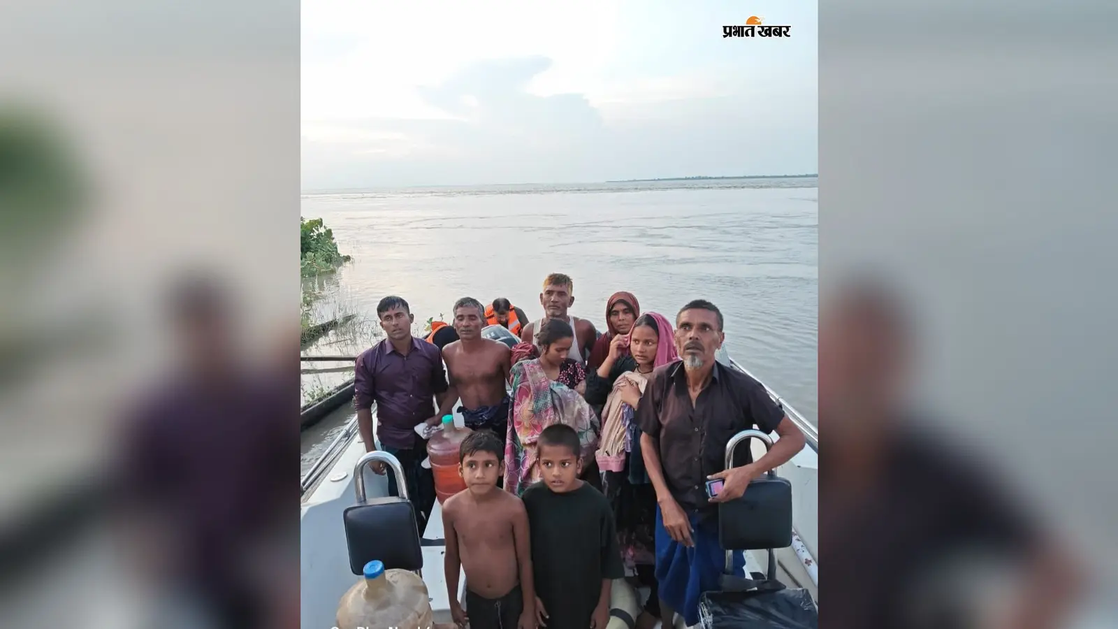 गंगा में डूब रहे 10 बांग्लादेशी नागरिकों को BSF ने बचाया, स्पीड बोट से रेस्क्यू