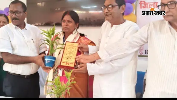 बेगूसराय : डंडारी की शिक्षिका प्रभा कुमारी को राजकीय शिक्षक पुरस्कार के बाद मिला एक और सम्मान, विज्ञान कांग्रेस में सम्मानित