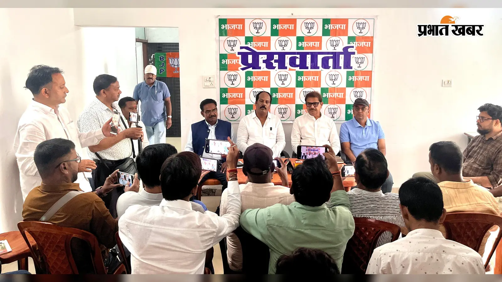 PM मोदी के 25 साल के सार्वजनिक जीवन पर भाजपा चलाएगी सेवा संकल्प अभियान, हर घर में जलेगा 'आशीर्वाद का दीप’