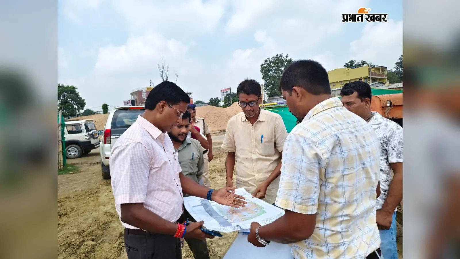 दरभंगा के बस स्टैंड में क्या-क्या बदलेगा? DM ने निर्माणाधीन भवन और प्लेटफार्म का किया निरीक्षण