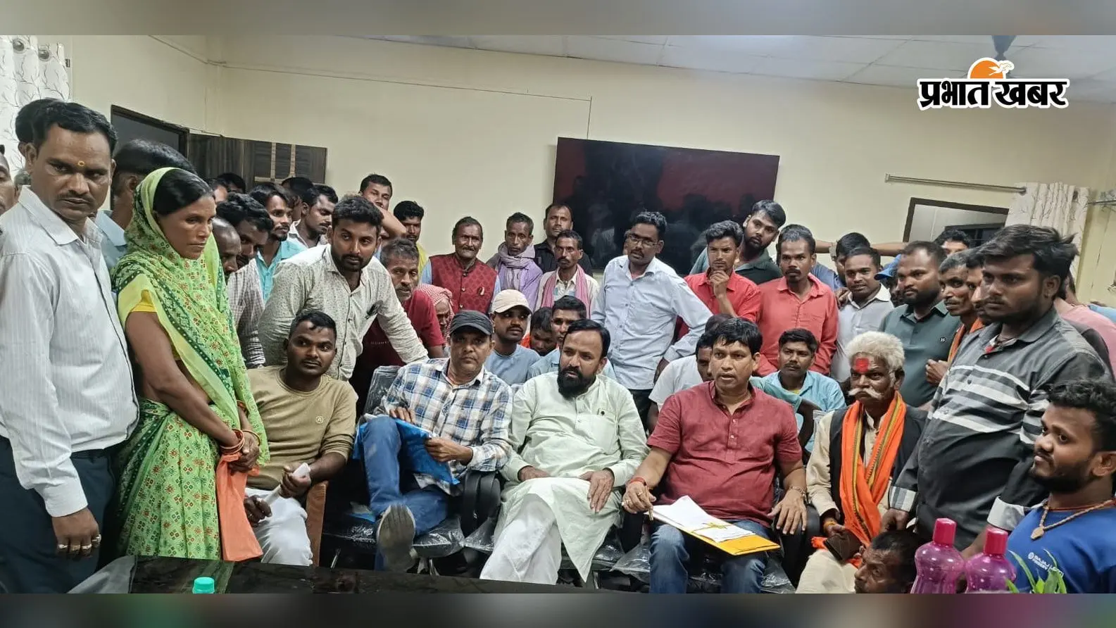मुआवजा, नौकरी और आवास पर बनी सहमति, केरेडारी में विस्थापितों का धरना खत्म