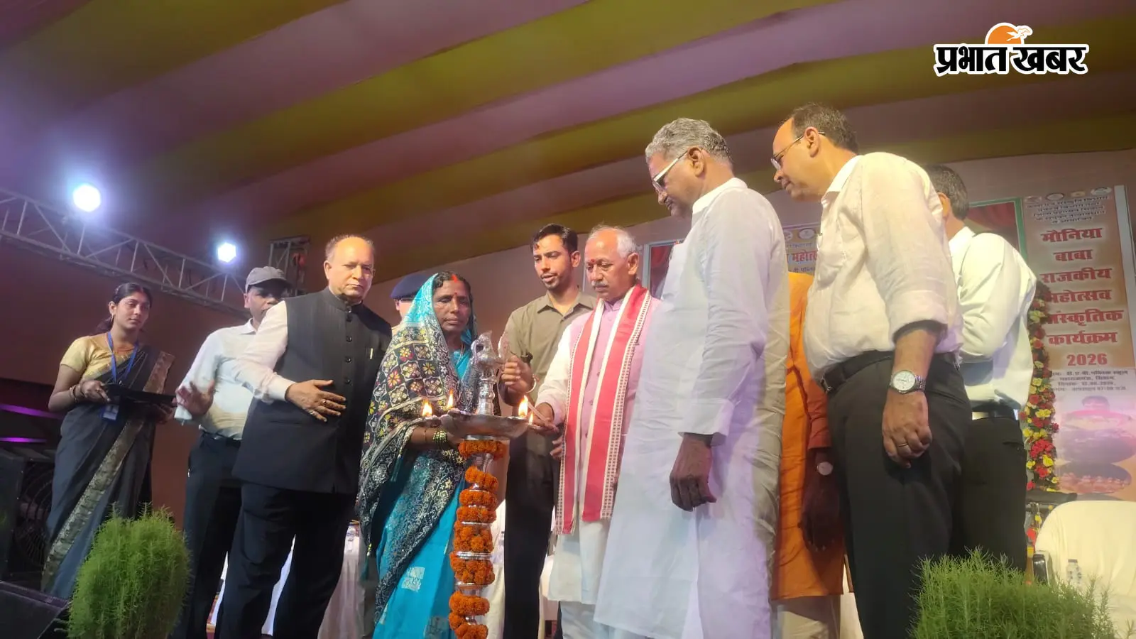 सीवान के महाराजगंज में श्री मौनिया बाबा राजकीय महोत्सव की धूम, लोकगीत-संगीत पर झूमे दर्शक, अखाड़ाधारी सम्मानित