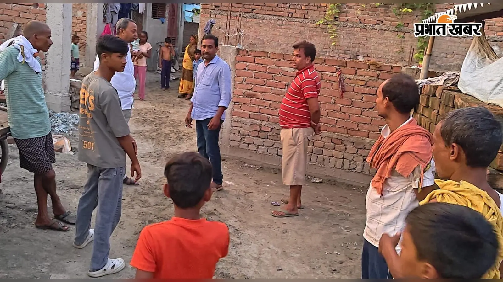 Hajipur News: महुआ के सदापुर महतो टोला में खत्म हुआ दशकों का इंतजार, सड़क निर्माण से 200 से अधिक परिवारों आवागमन होगा आसान