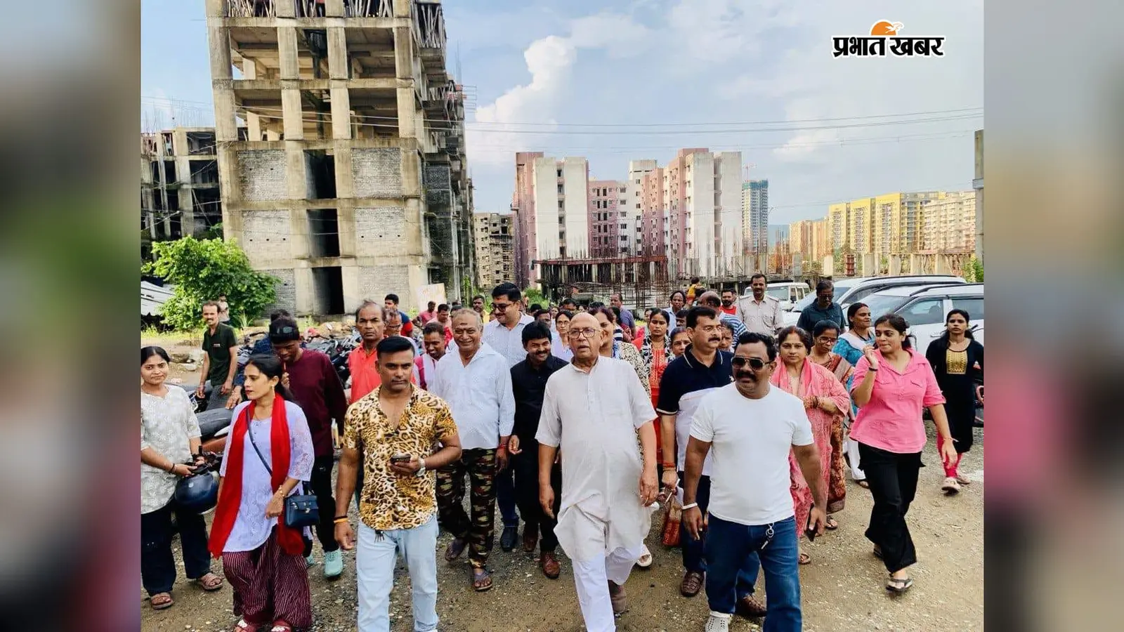 गरीबों को घर देने के नाम पर मिला छलावा, पीएम आवास की हालत देख रह जाएंगे हैरान... देखें तस्वीरें