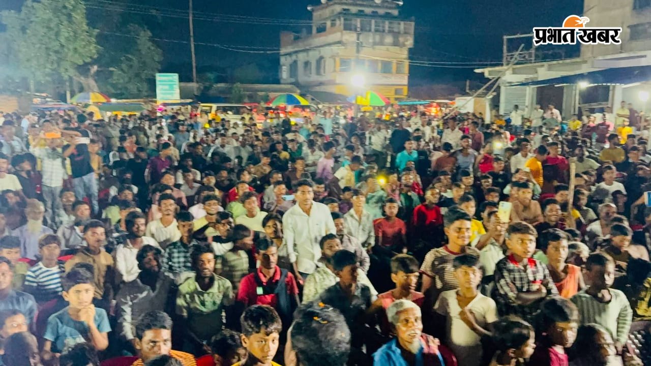 इसाकपुर पंचायत के सैतनखाना मोड़ पर आयोजित जनसभा को संबोधित करते अजहर इस्लाम | Prabhat Khabar Network