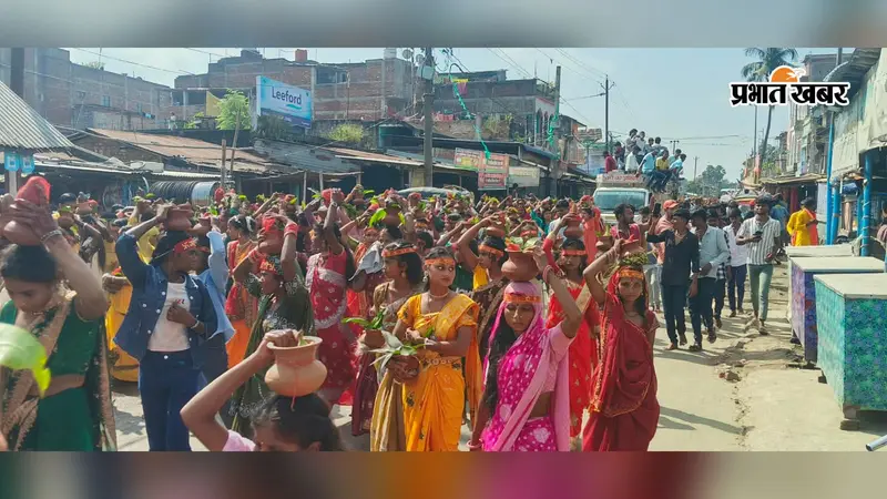 कटिहार के फलका में गणेश चतुर्थी पर उमड़ा आस्था का जनसैलाब: 11 हजार कन्याओं ने निकाली भव्य कलश यात्रा; बप्पा के जयकारों से गूंजा इलाका