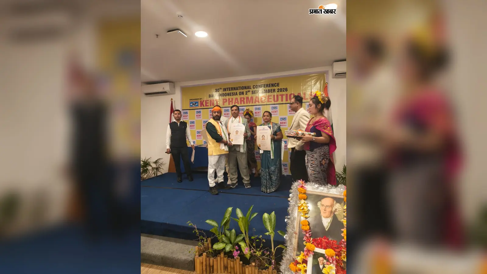 नासरीगंज के चिकित्सक दंपती का अंतरराष्ट्रीय सम्मान, तीन देशों में मिला बेस्ट डॉक्टर अवार्ड