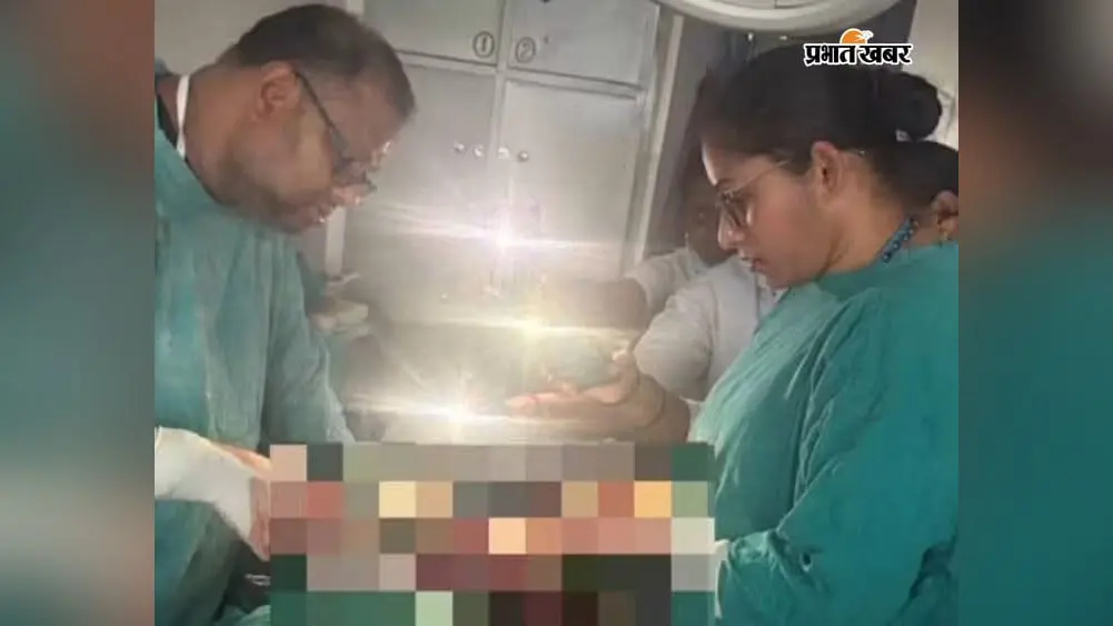 जमुई सदर अस्पताल के OT में बिजली गुल, मोबाइल-टॉर्च की रोशनी में दो महिलाओं की हुई सर्जरी