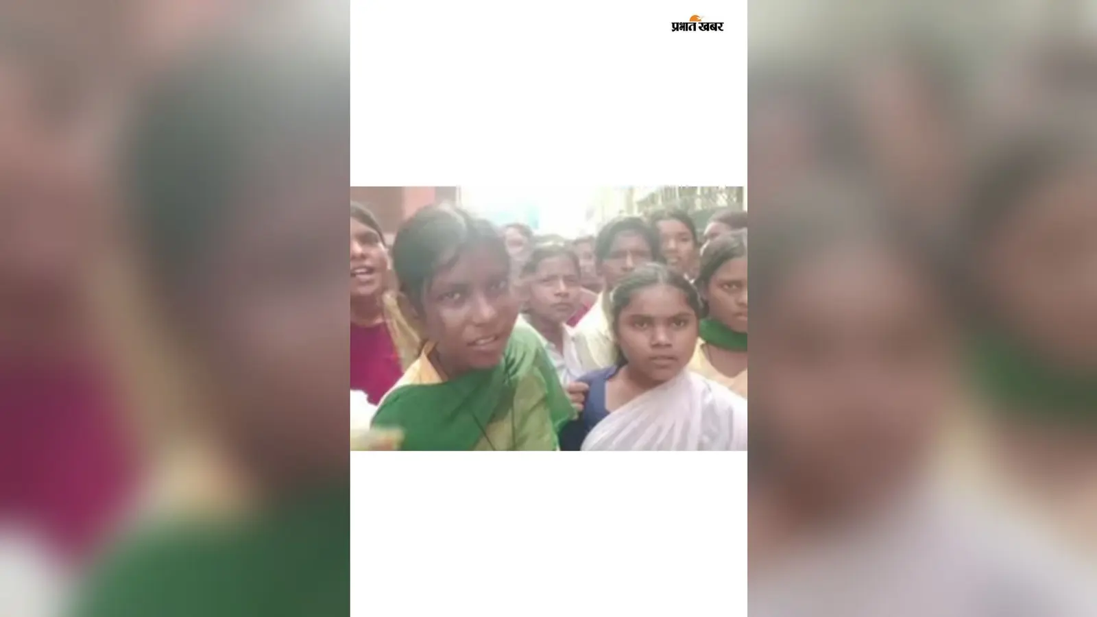 नवादा में खेल का मैदान बचाने सड़क पर उतरीं कस्तूरबा विद्यालय की छात्राएं, निर्माण शुरू होते ही भड़की, जमकर की नारेबाजी