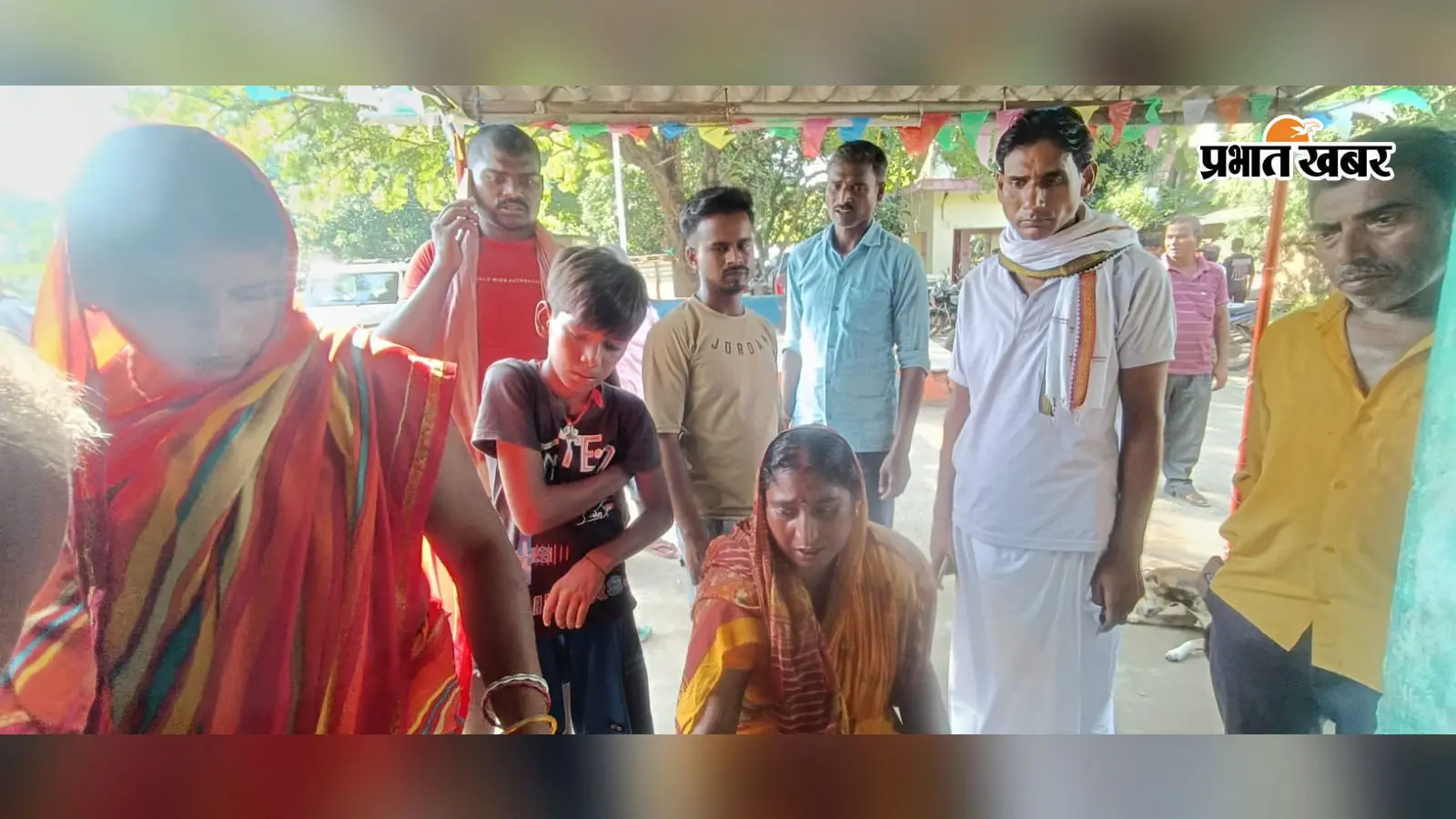 बैंक से 50 हजार निकालकर घर लौट रही महिला से दिनदहाड़े झपटा पर्स, बाइक सवार फरार