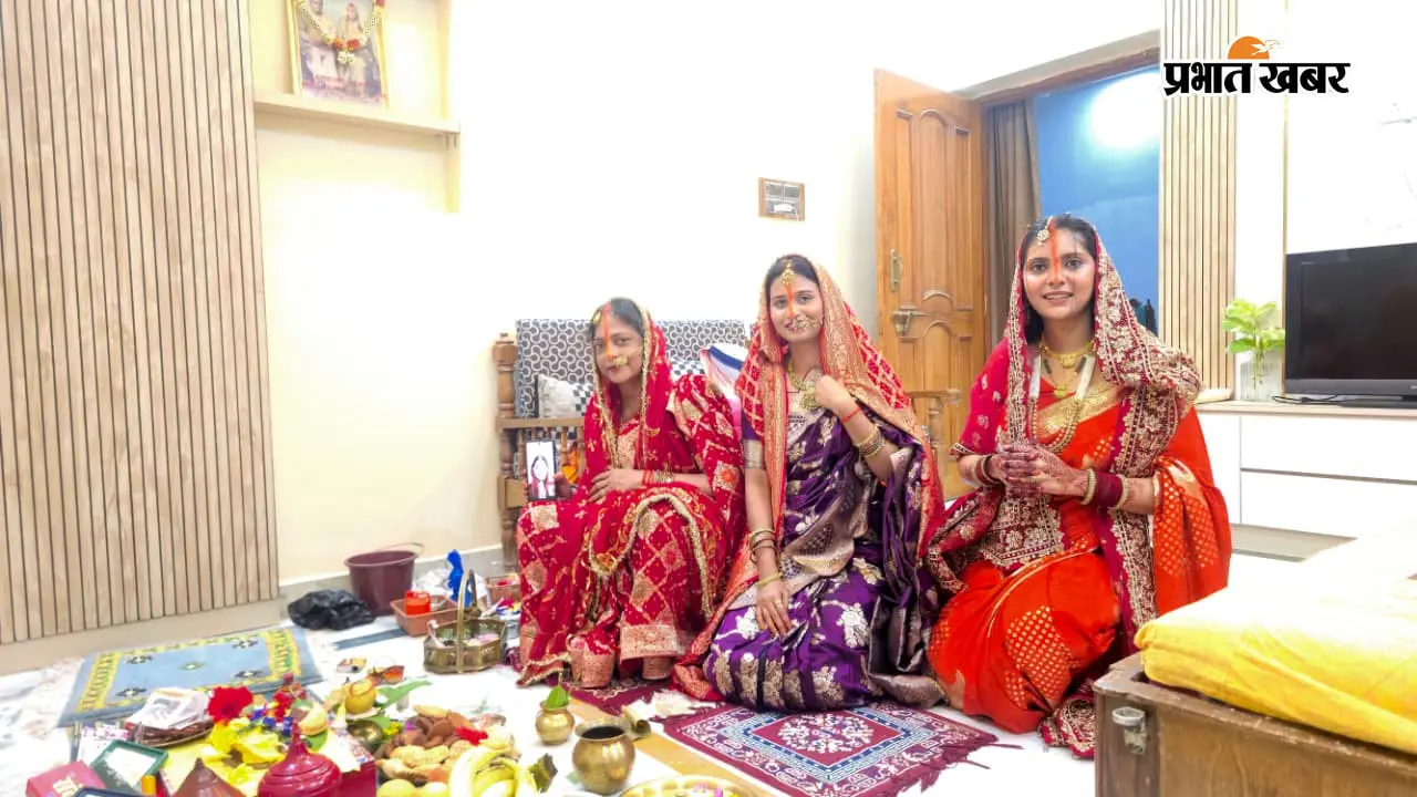 औरंगाबाद : हरितालिका तीज पर ओबरा में सुहागिनों का निर्जला व्रत, शिव-पार्वती की पूजा के साथ की पति की दीर्घायु की कामना