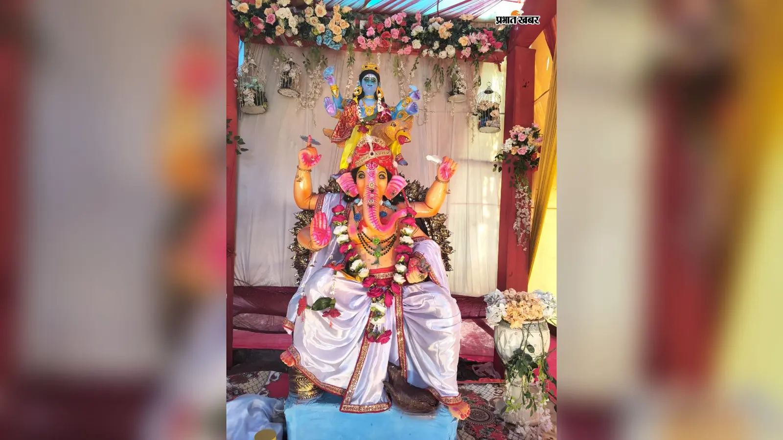 डोमचांच में गणेश उत्सव की धूम, आकर्षक पंडालों में विराजे गणपति