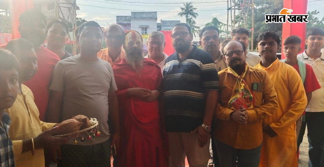 उद्घाटन करते महामण्डलेश्वर सुखदेव दास जी महाराज व अन्य | Prabhat Khabar Network