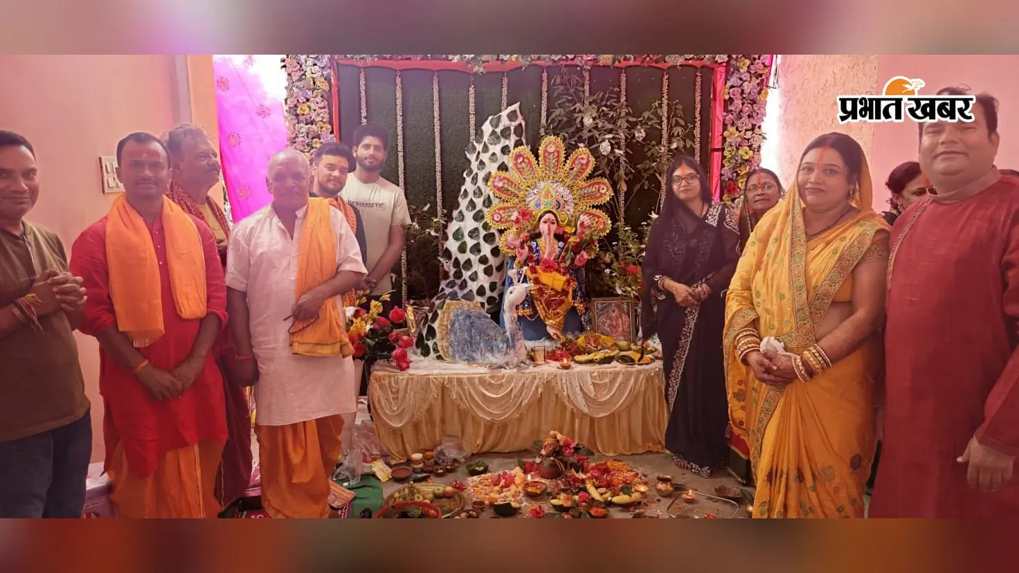 चंदवा में गणेश पूजा की धूम, लक्ष्मी निवास में भजन संध्या तो कंचन नगरी में भागवत कथा