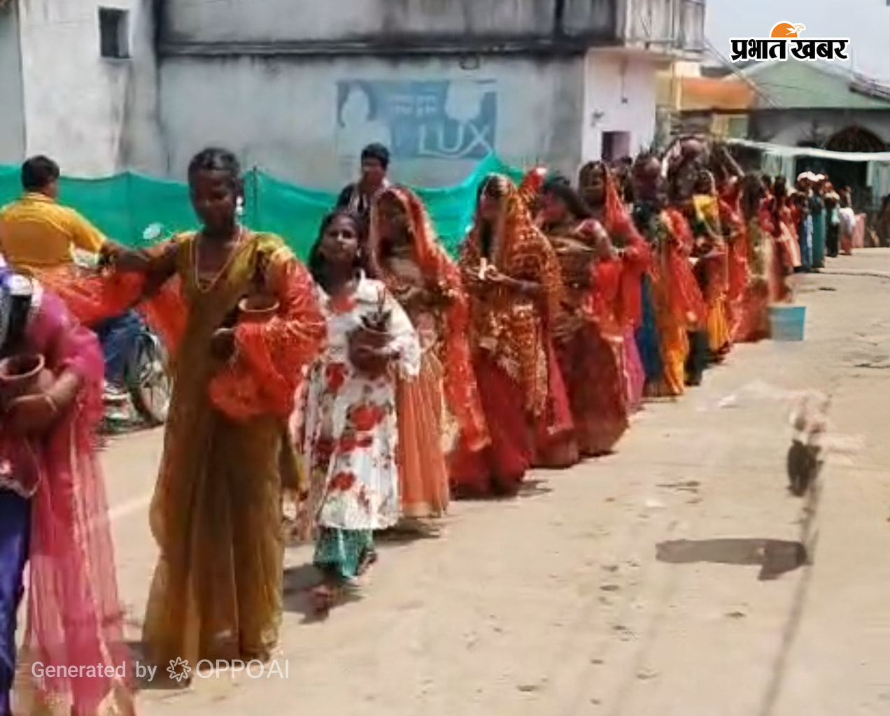 आस्ताजोरा-बिचकोड़ा में कलश शोभायात्रा में शामिल महिलाएं व युवतियां. फोटो : मसलिया में गणेश पूजा के लिए स्थापित गणेश प्रतिमा. | Prabhat Khabar Network