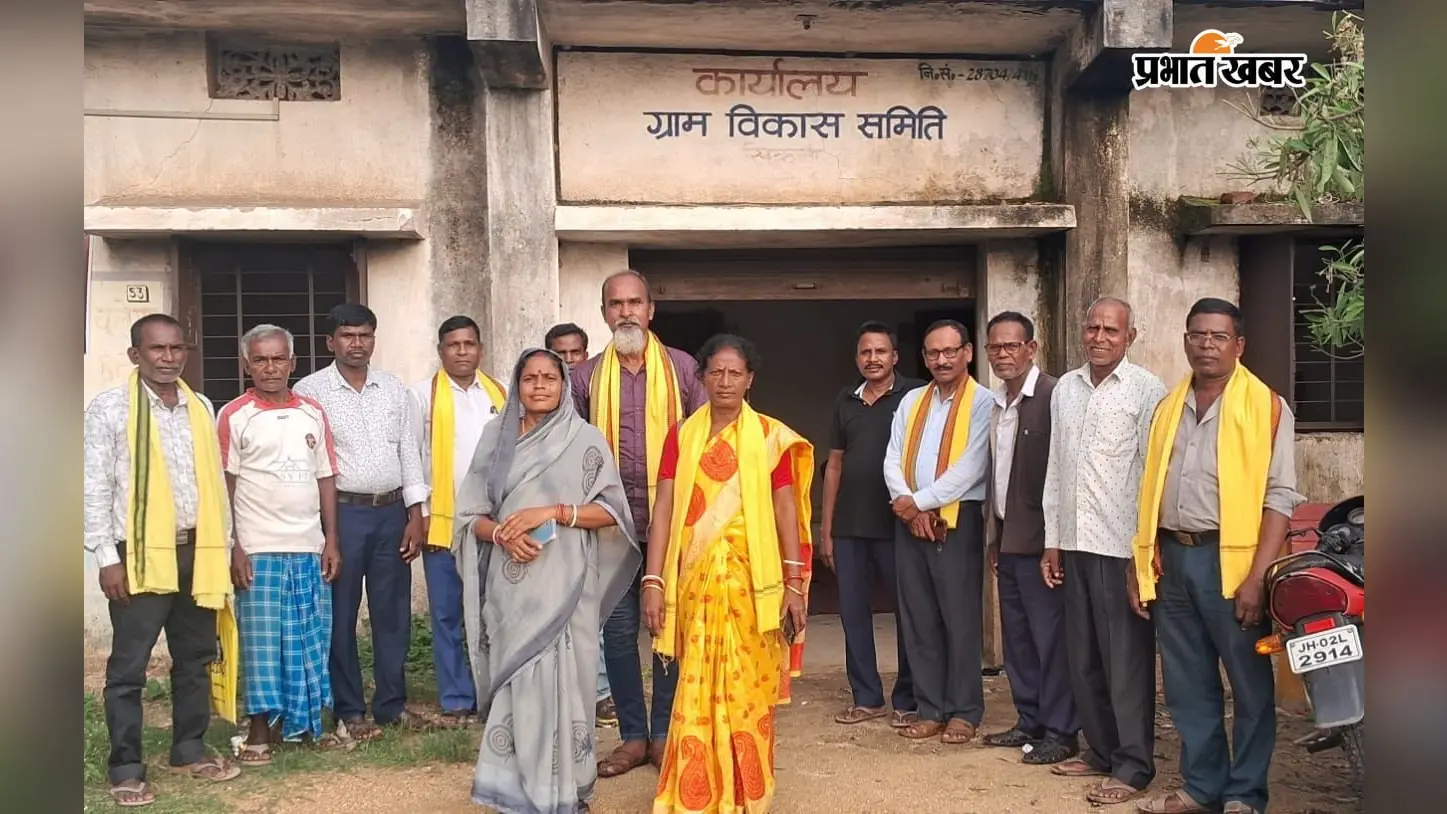 कुड़मी करम महोत्सव की सफलता को लेकर सिकनी में बैठक