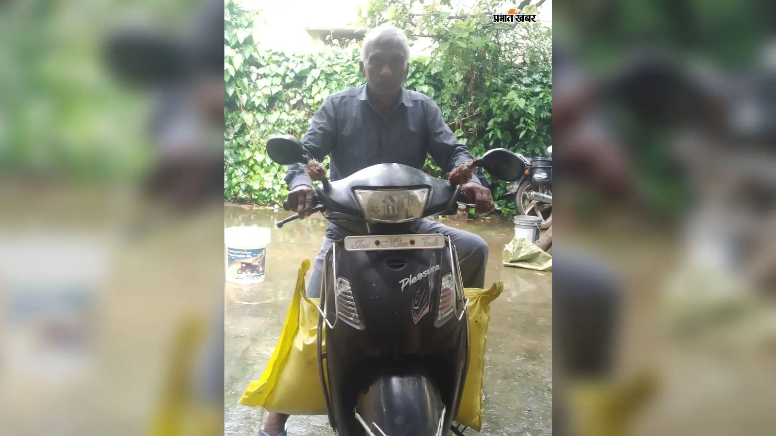 इचाक में मनमानी कीमत पर यूरिया बेचने का आरोप, किसान परेशान
