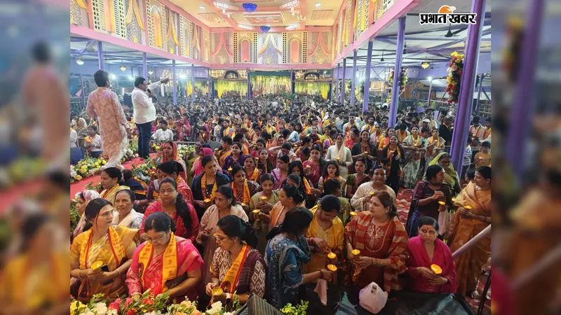 कटिहार के यज्ञशाला मैदान में 5 दिवसीय गणेश महोत्सव की धूम: महाआरती में उमड़ा श्रद्धालुओं का हुजूम; कानपुर-आगरा के कलाकारों ने बांधा समां