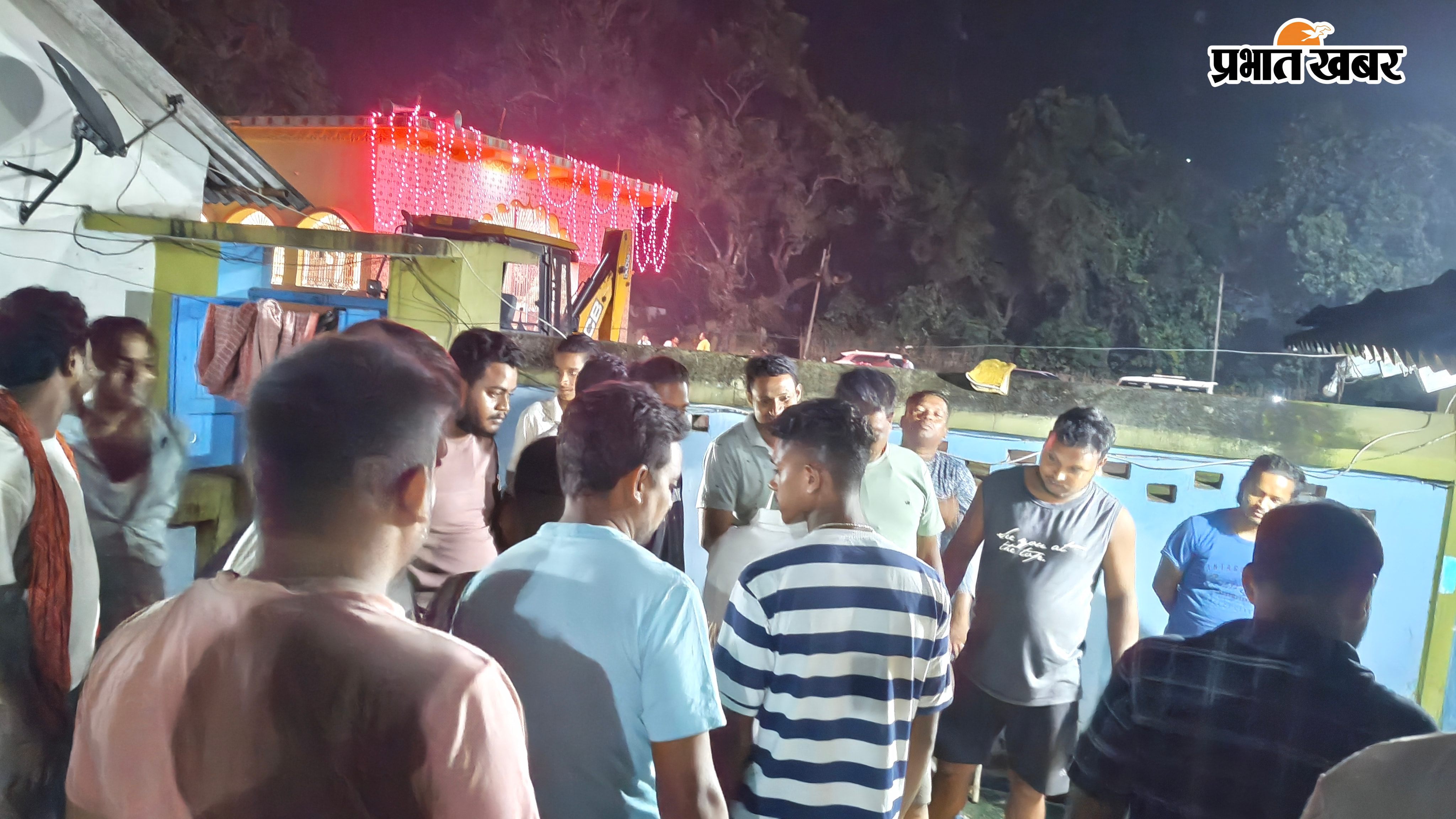रसल वाइपर सांप के निकलने से फैली दहशत, वन विभाग की टीम ने किया सुरक्षित रेस्क्यू. | Prabhat Khabar Network