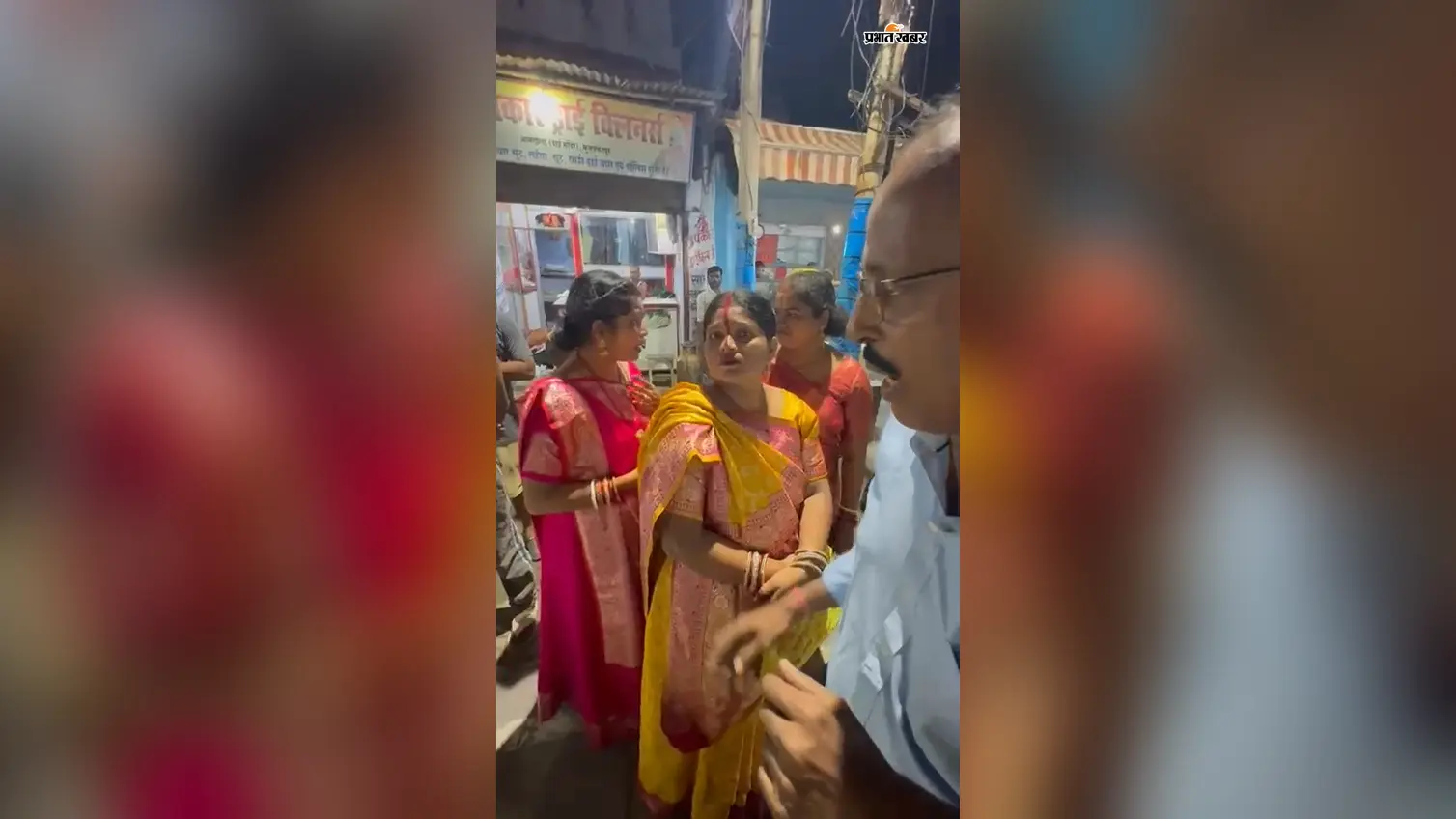 Muzaffarpur: आमगोला पुल के नीचे महिला से ढाई लाख की चेन झपटी, CCTV से बदमाशों की तलाश