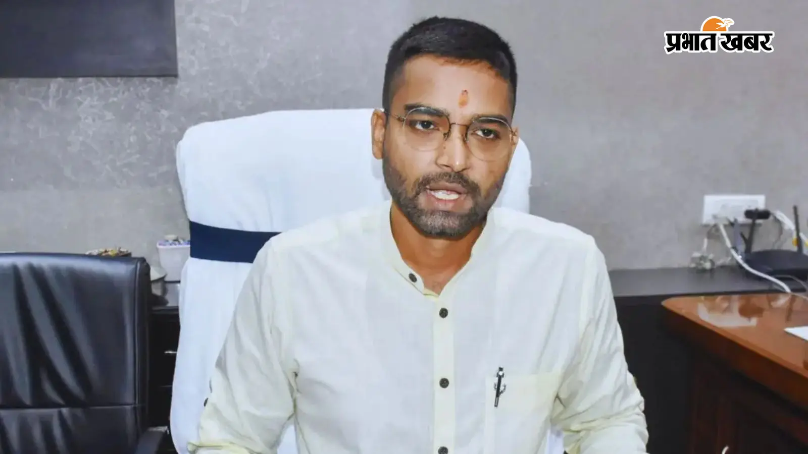 MLC दीपक प्रकाश के मामले में आज सुप्रीम कोर्ट में सुनवाई, हलफनामे में मंत्री ने कहा- अब मैं MLC हूं, याचिका रद्द हो