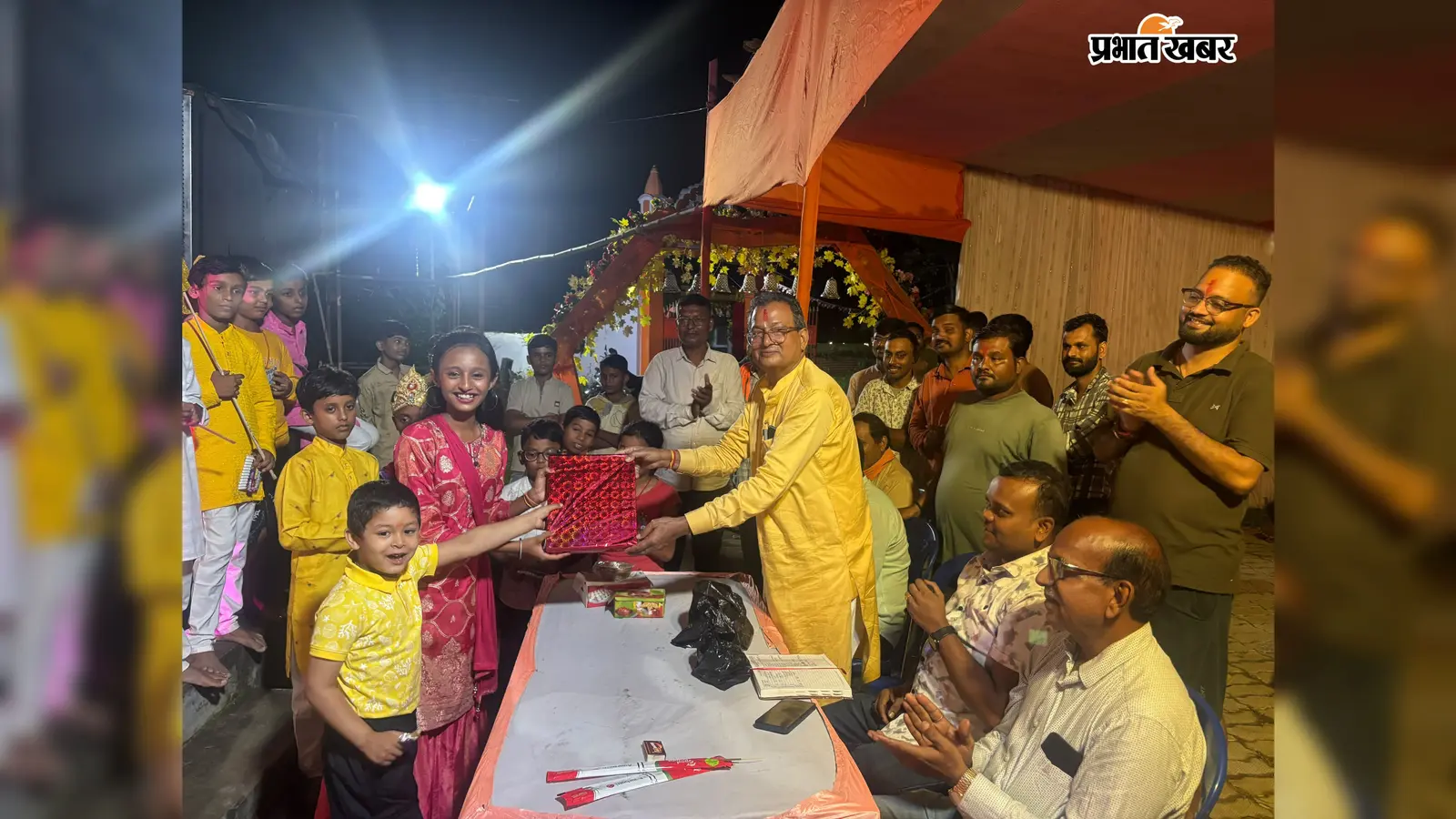 मांडू के गणेश मंदिर में गूंजा जयकारा, बच्चों के इस खास कार्यक्रम ने जीता सबका दिल