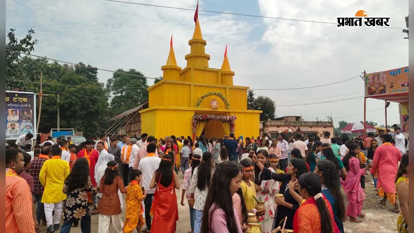 चुंदरू धाम में गणेश महोत्सव का दिखा उत्साह, दूसरे दिन उमड़ी श्रद्धालुओं की भीड़; मीना बाजार और झूले बने आकर्षण