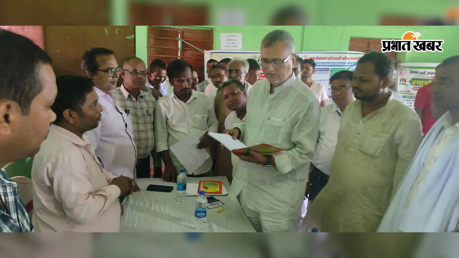 जनसहयोग शिविर में गायब मिले कई विभागों के कर्मी, विधायक ने जतायी नाराजगी
