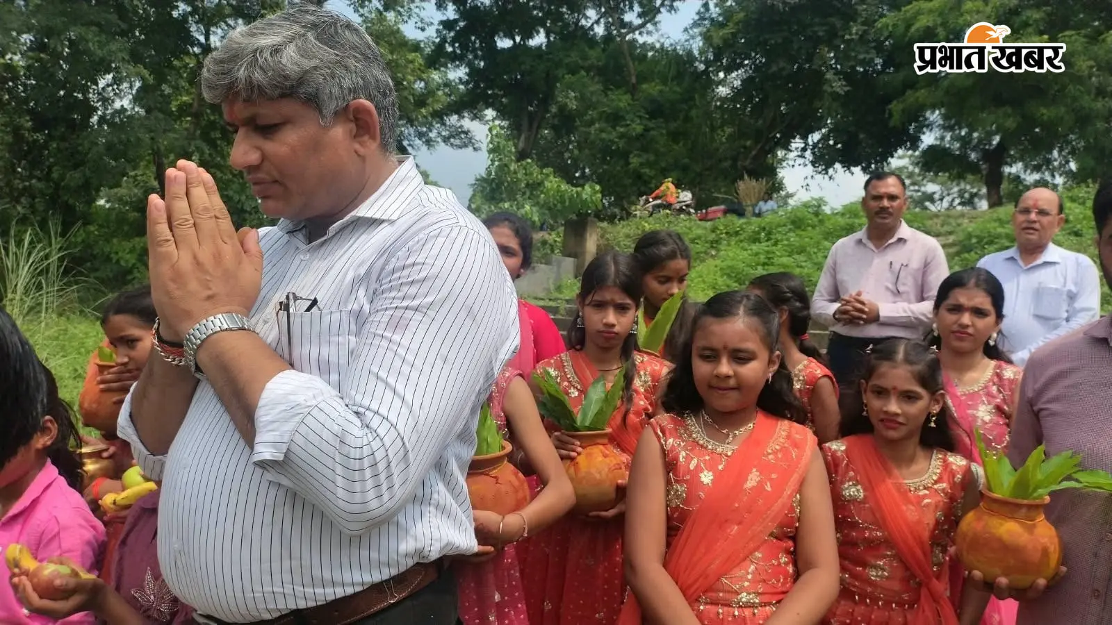 शुगर इंडस्ट्रीज में विश्वकर्मा पूजा को लेकर निकली भव्य कलश यात्रा, 17 को होगी प्राण प्रतिष्ठा