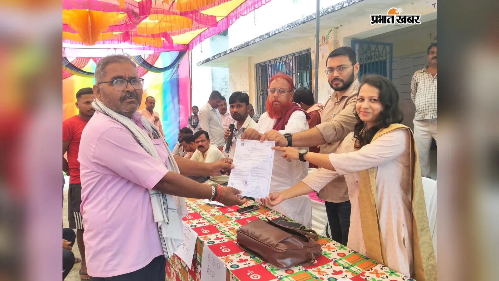 सीवान के दरौंदा में लगा 'सहयोग शिविर': पिनर्थू पंचायत में बीडीओ शिम्पी कुमारी ने किया उद्घाटन, मौके पर निपटीं ग्रामीणों की समस्याएं