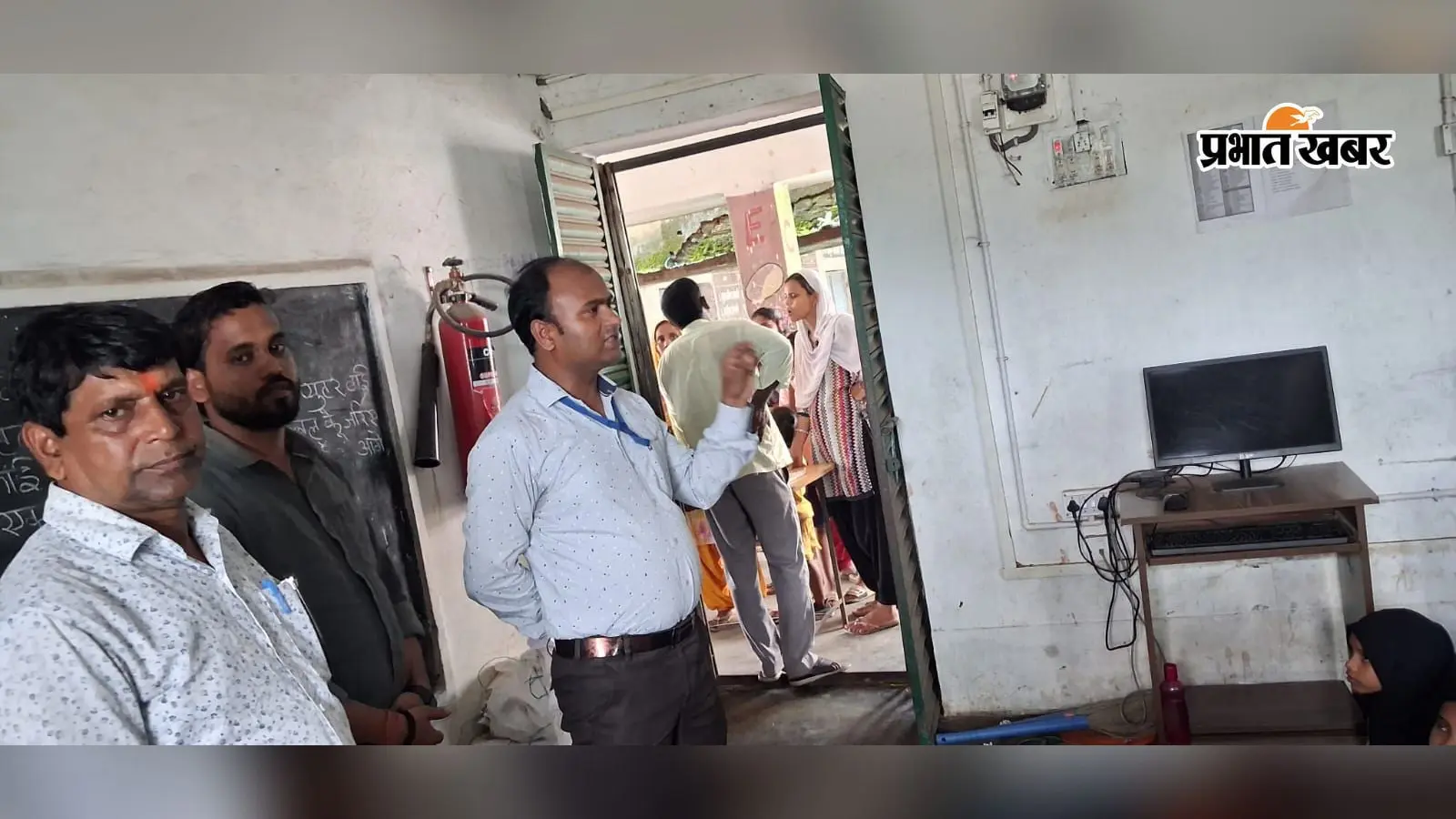 स्कूलों में एमडीएम की जांच, भोजन से पानी तक परखी गई सुरक्षा की कसौटी