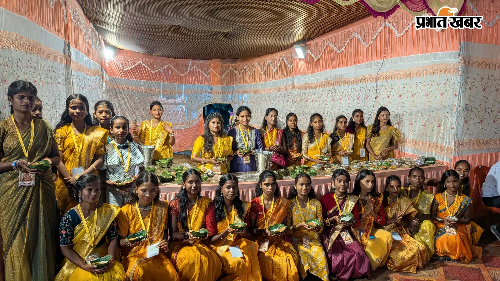 गणपति बप्पा की महाआरती में उमड़ी भीड़, गांधी नगर में आकर्षक विद्युत सज्जा बनी आकर्षण का केंद्र
