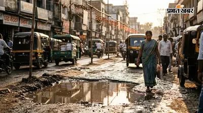 नवरात्र से पहले धनबाद की सड़कों का हाल बेहाल, क्या पूजा तक गड्ढों और जलजमाव से मिल पाएगी राहत?