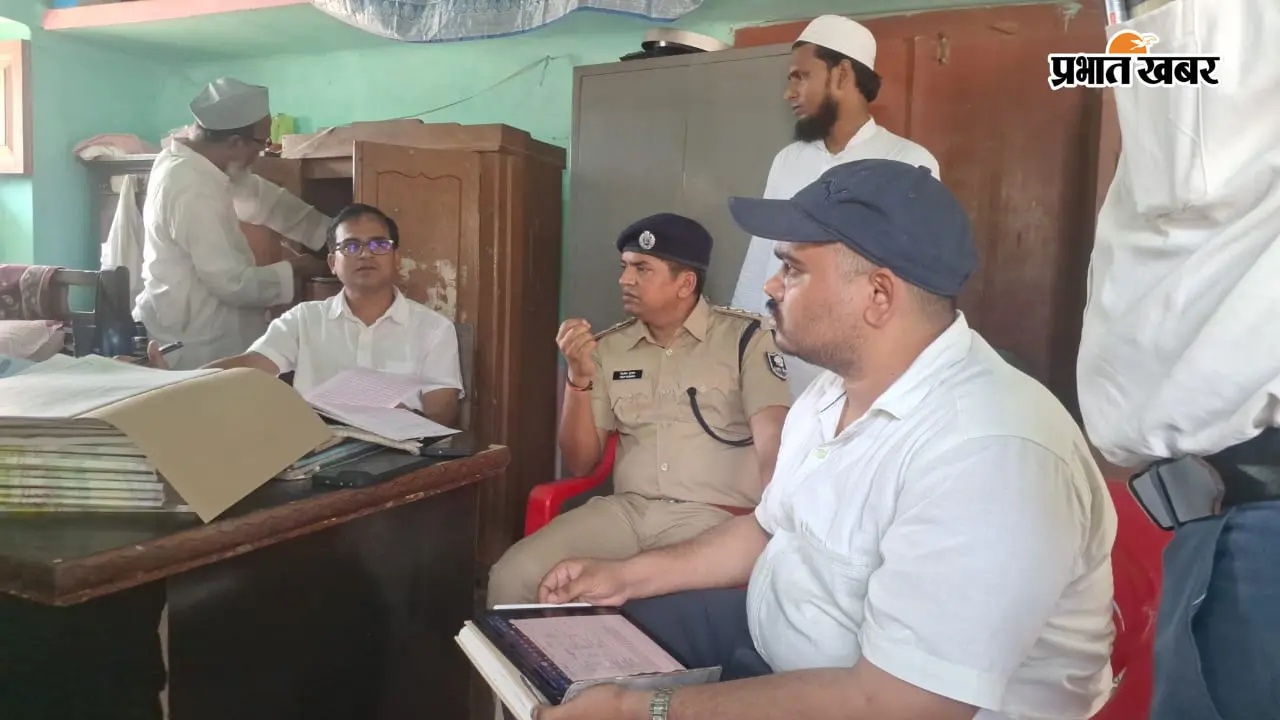सुपौल के मदरसा मोहम्मदिया पहुंचे सदर SDM: कक्षाओं और शिक्षक उपस्थिति की जांच, देखें निरीक्षण रिपोर्ट