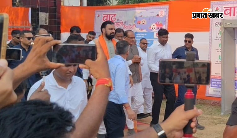 101-102. बाढ़ राहत शिविर का जायजा लेते मुख्यमंत्री सम्राट चौधरी एवं केंद्रीय मंत्री शिवराज सिंह चौहान | Prabhat Khabar Network