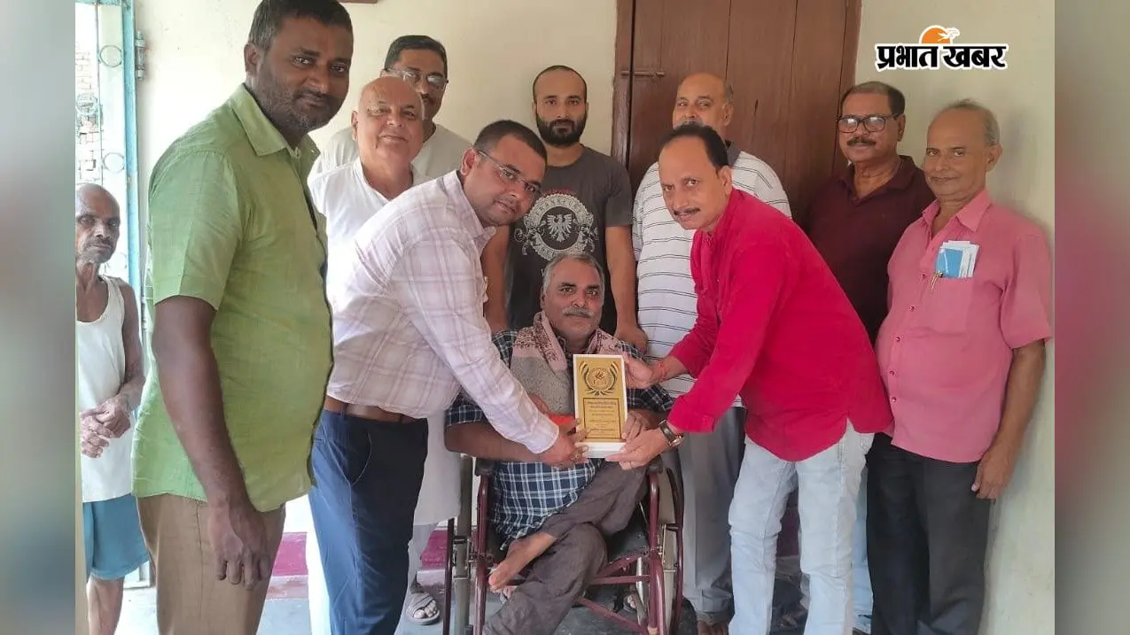 पोलियो ने रोका पढ़ाई का रास्ता, साहित्य ने दी नई पहचान, दीपनारायण सिंह को मिला सम्मान