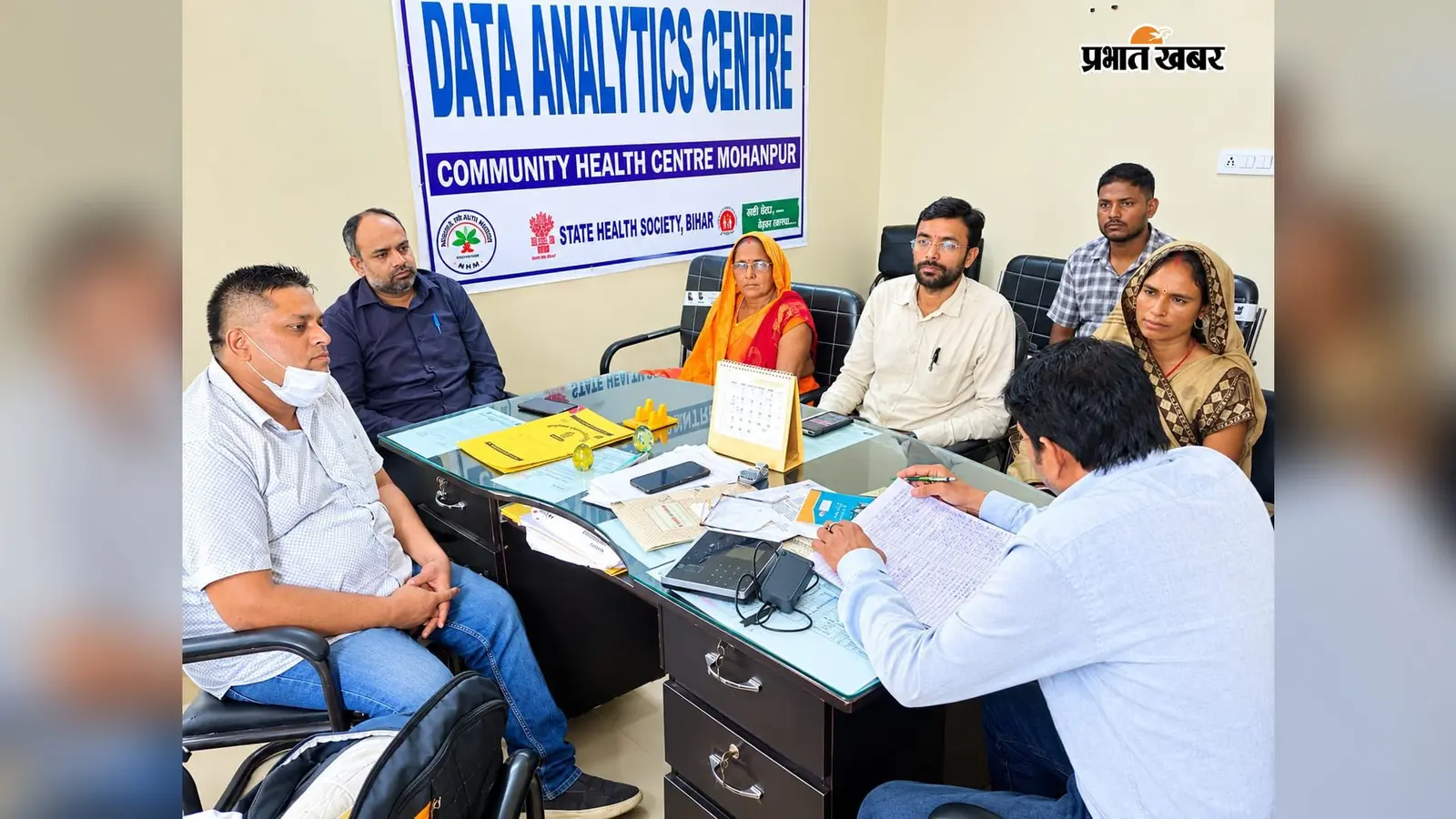 गंगा का पानी उतरते ही स्वास्थ्य विभाग ने बढ़ाई निगरानी, रोज 600-800 लोगों को मिल रही चिकित्सा सुविधा