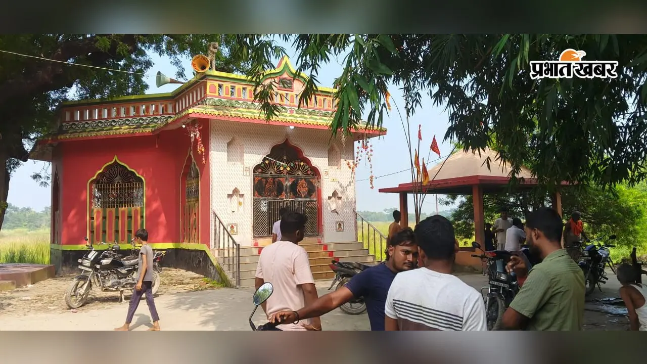 मंगलसूत्र-पायल ले गये चोर, गोरेयाकोठी के काली मंदिर का ताला तोड़कर चोरी; ग्रामीणों में आक्रोश