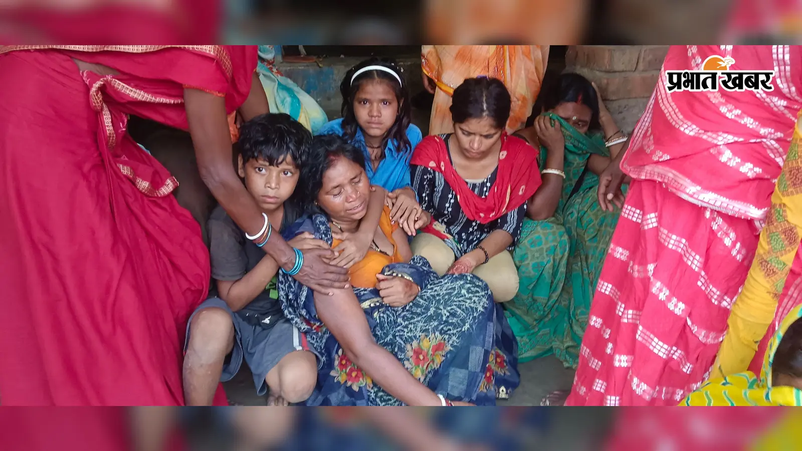 गोविंदपुर के सिकरिया गांव में आहर में डूबने से मजदूर की मौत, पीछे रह गये पत्नी समेत चार छोटे बच्चे