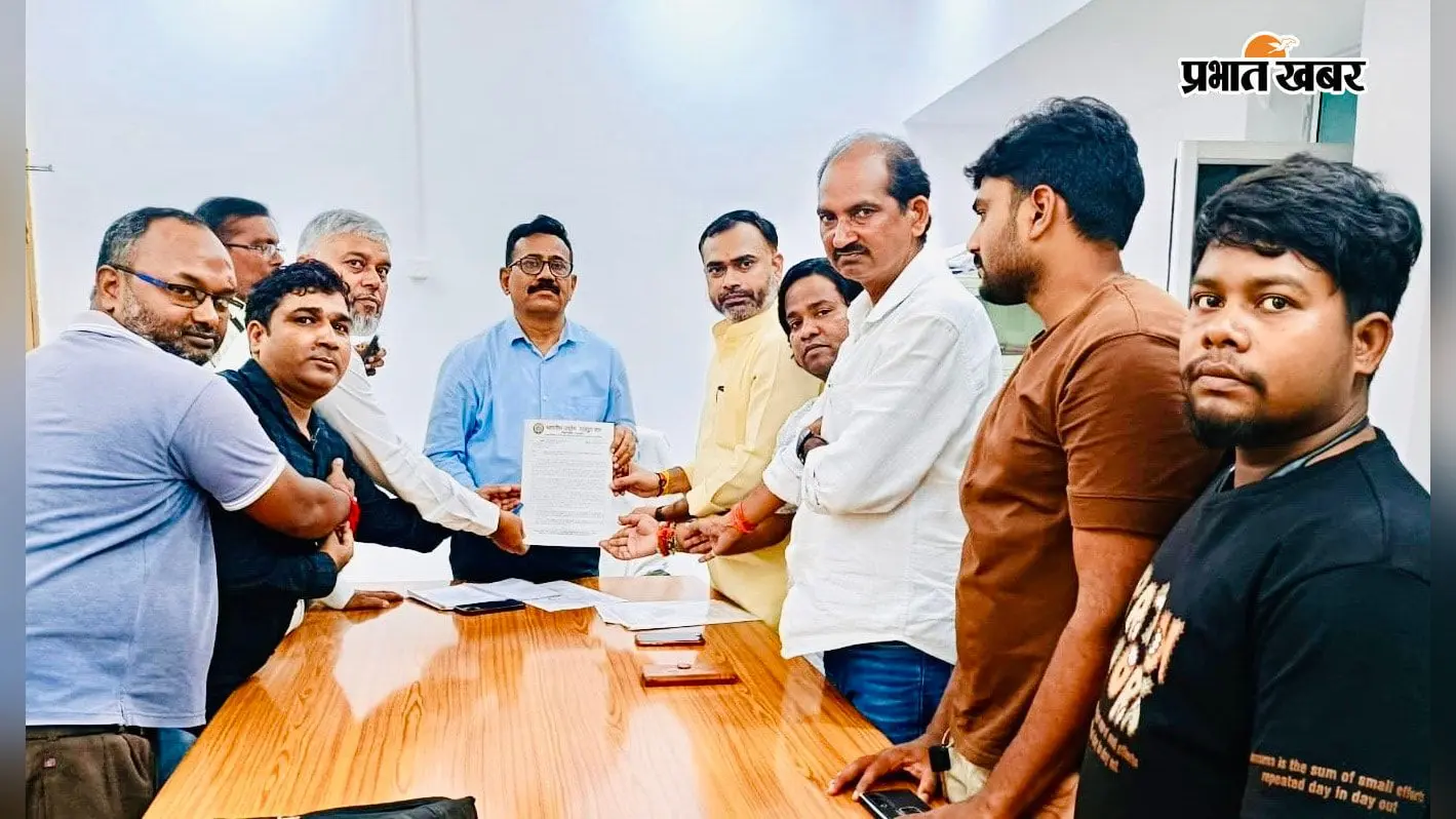 BSL के जर्जर क्वार्टरों में रह रहे कर्मियों की परेशानी बढ़ी, संघ ने आवास और मेंटेनेंस की सुविधा मांगी