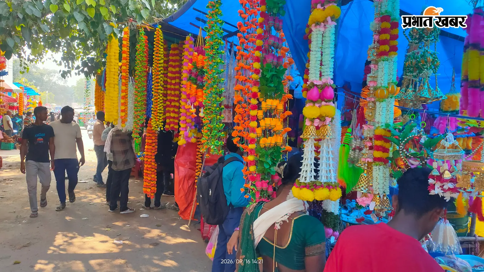 विश्वकर्मा पूजा को लेकर सिमडेगा में तैयारियां पूरी, बाजार में बढ़ी चहल-पहल