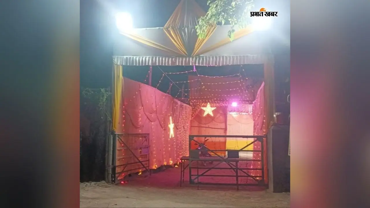 झुमरीतिलैया: विश्वकर्मा पूजा को लेकर बाजार में रही रौनक