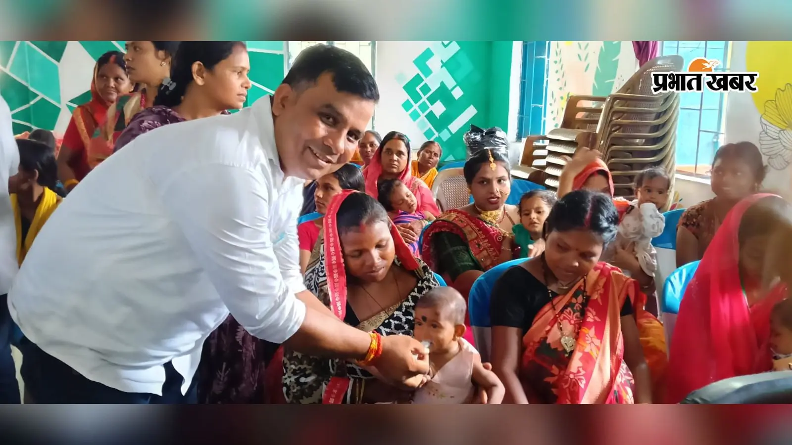 नावाडीह में 45 गर्भवती महिलाओं के बीच पोषक तत्व वितरित