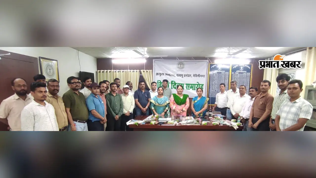 हिंदी दिवस पर आयोजित विचार गोष्ठी: आयुक्त कुमुद सहाय ने कहा,भारतीय समाज और संस्कृति का अहम हिस्सा है हिंदी भाषा