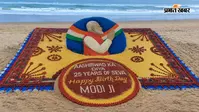 VIDEO : 'आशीर्वाद का दीया, 25 साल सेवा'; मोदी के जन्मदिन पर सुदर्शन पटनायक की सैंड आर्ट वायरल