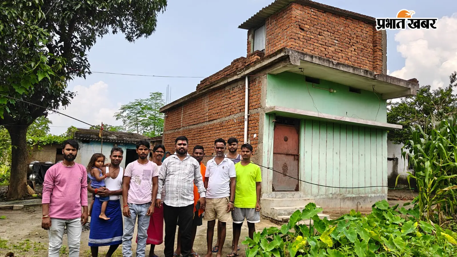 वार्ड सदस्य के घर के पास गिरा 11 हजार वोल्ट का बिजली तार, बाल-बाल बचे लोग