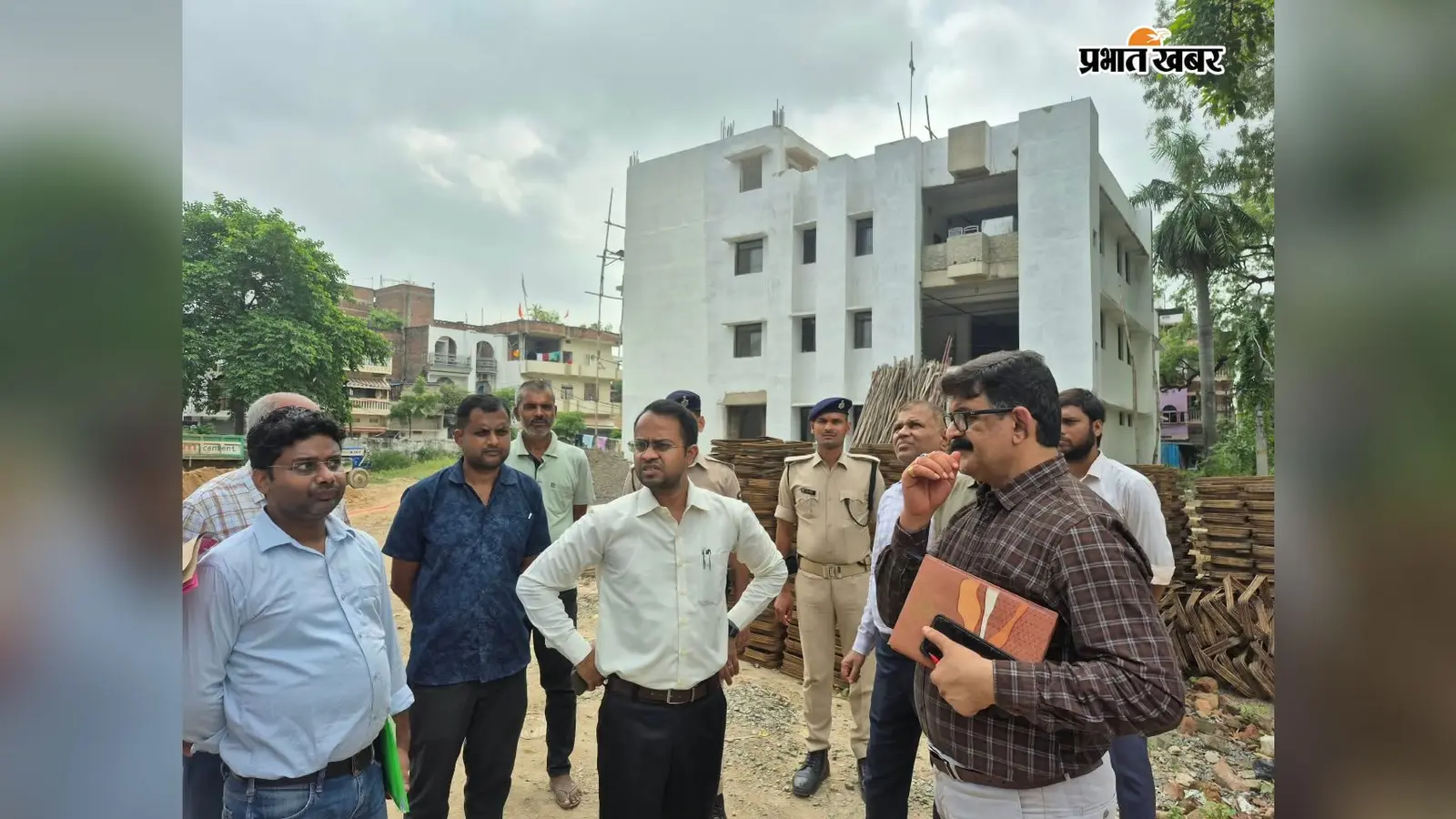 छपरा सदर अस्पताल में डीएम का दौरा, 31 अक्टूबर तक लघु योजनाएं पूरी करने का निर्देश