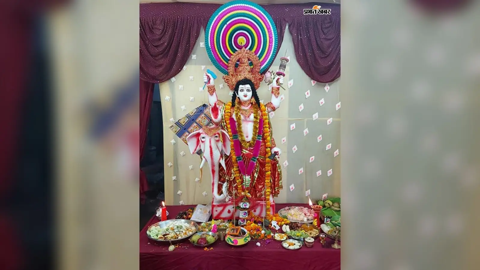 औजारों और मशीनों के देवता की आराधना, ऐसे हुई भगवान विश्वकर्मा की पूजा