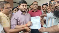 पत्रकार सुरक्षा कानून की मांग को लेकर अररिया में प्रदर्शन: प्रेस भवन से समाहरणालय तक निकाला पैदल मार्च